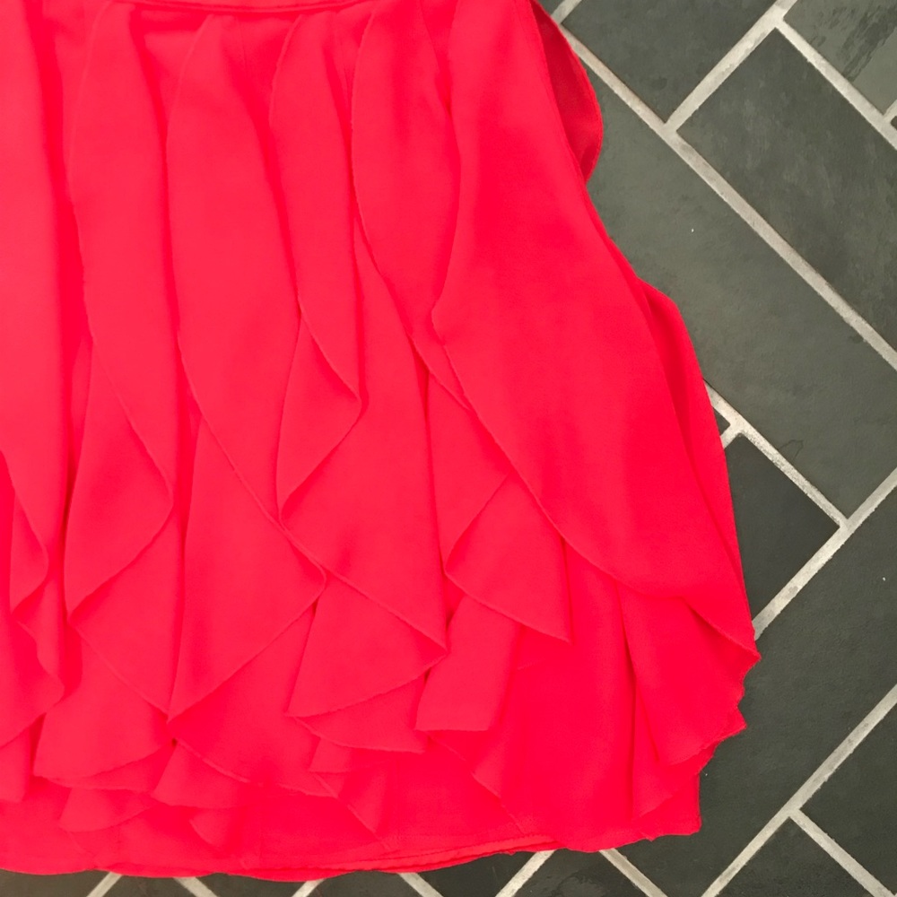 French Connection Red Ruffled Cocktail dress - Picture 4 of 7